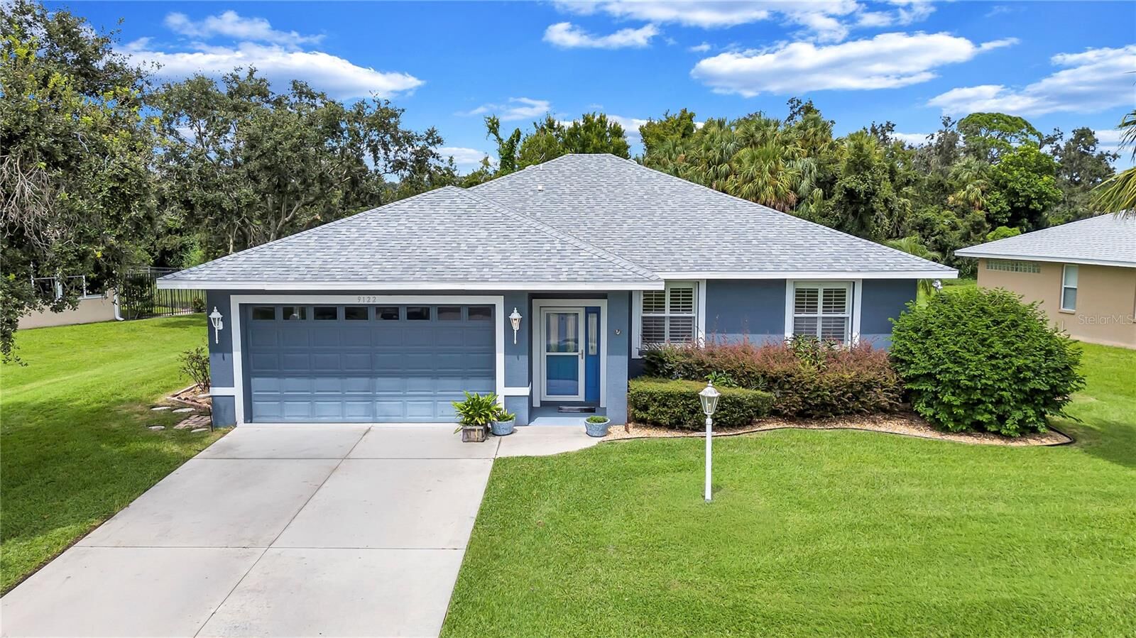 Property Photo: 9122 64th Court E FL 34219