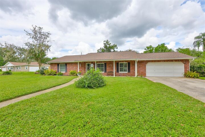 Property Photo:  1408 Moss Laden Court  FL 33511 