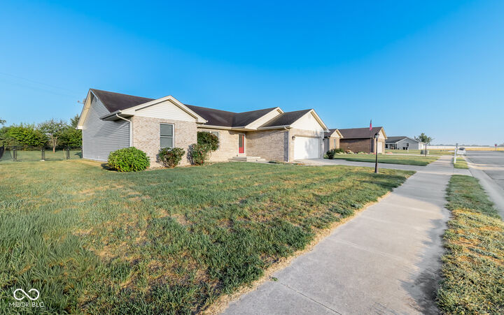 Property Photo:  3440 Elizabeths Way  IN 47274