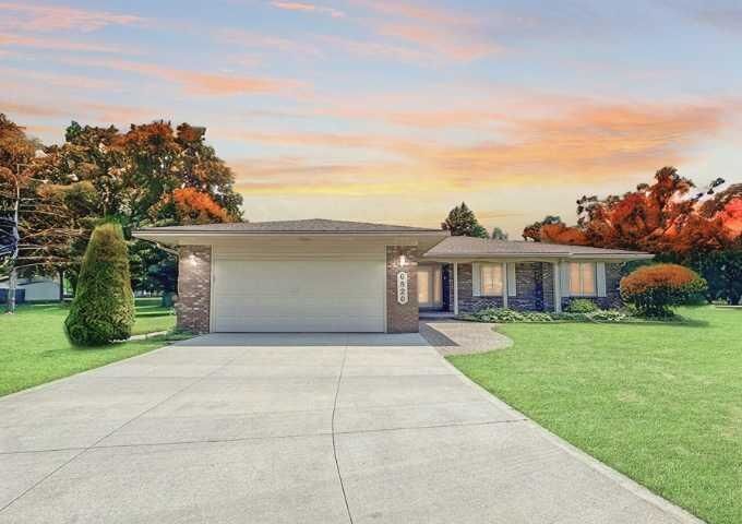 Property Photo: 6820 Emerald Shores Drive MI 48085