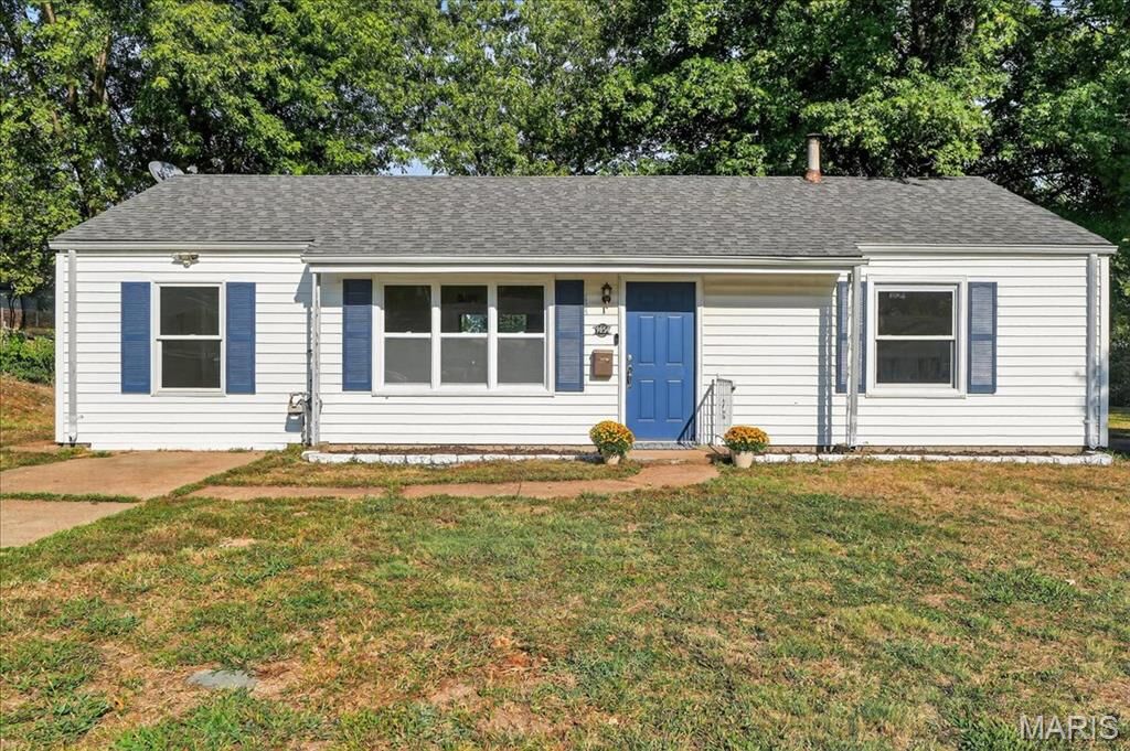 Property Photo:  9854 Dennis Drive  MO 63136 