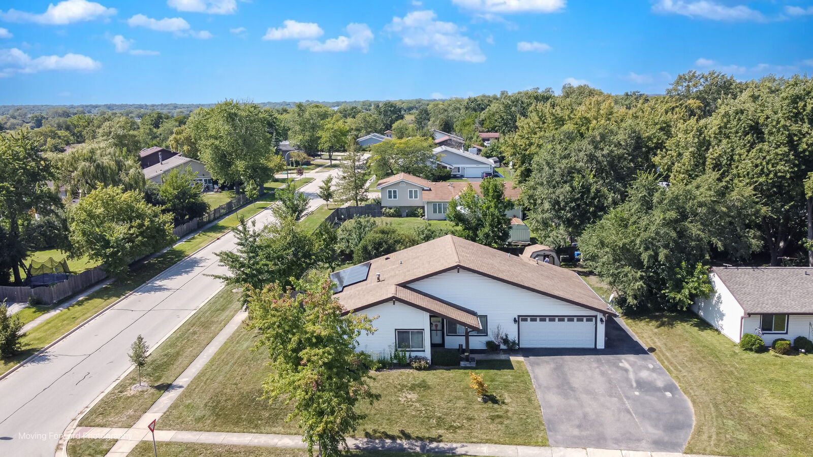 Property Photo:  5400 Martin Lane  IL 60133 