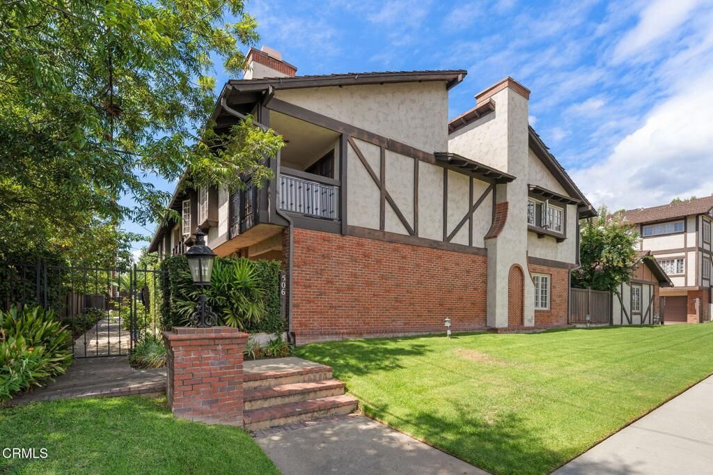 Property Photo:  506 W Sierra Madre Boulevard C  CA 91024 