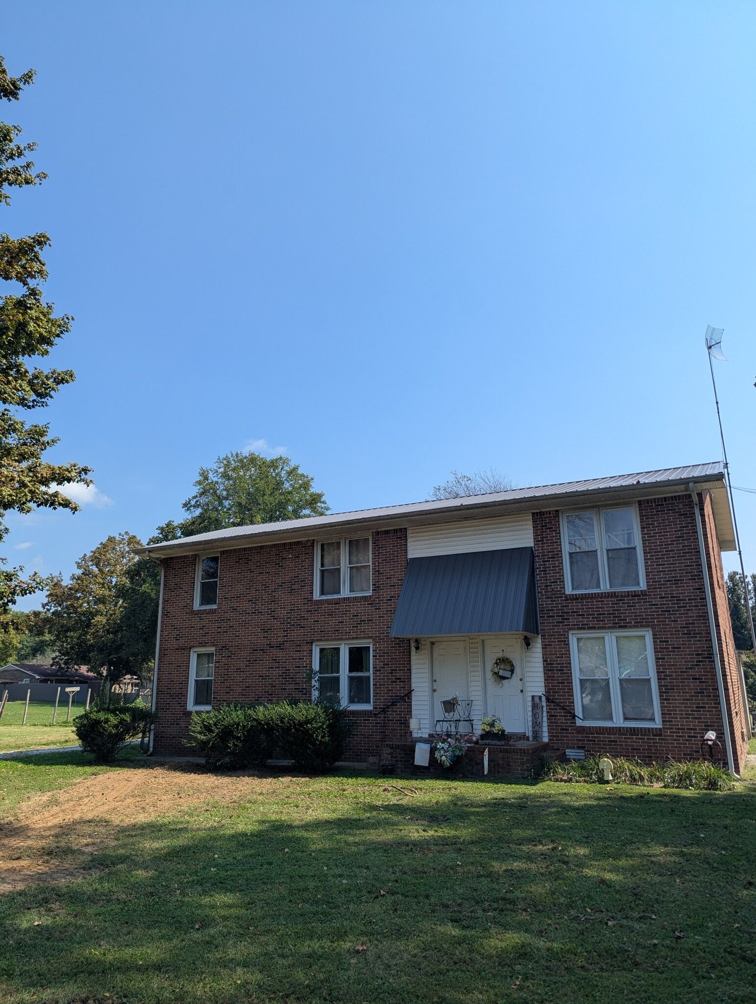 Property Photo: 208 Colwell Ln TN 37355