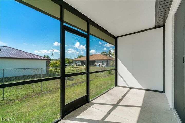 Property Photo: 809 Agnes Avenue FL 33971