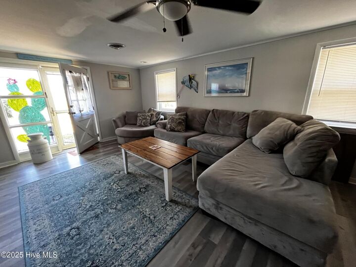 Property Photo:  105 W Avalon Drive  NC 27948 