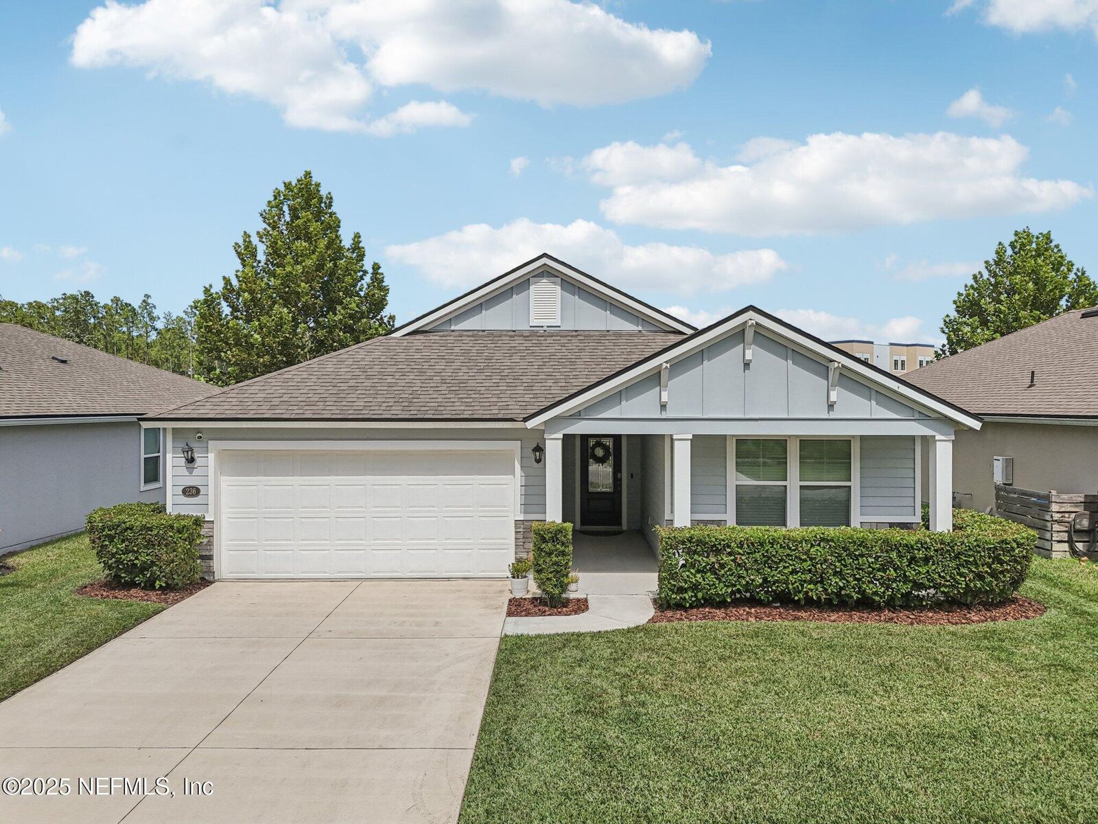 Property Photo: 236 Glasgow Drive FL 32259