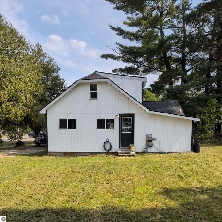 Property Photo:  2626 Depot Road  MI 49643 