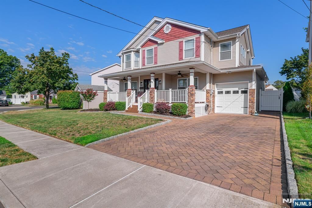 Property Photo:  79 Strathmore Terrace  NJ 07663 