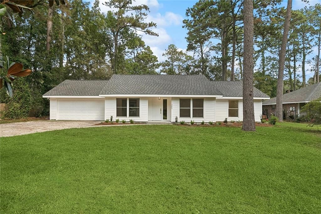 Property Photo: 385 Jasmine Drive LA 70471