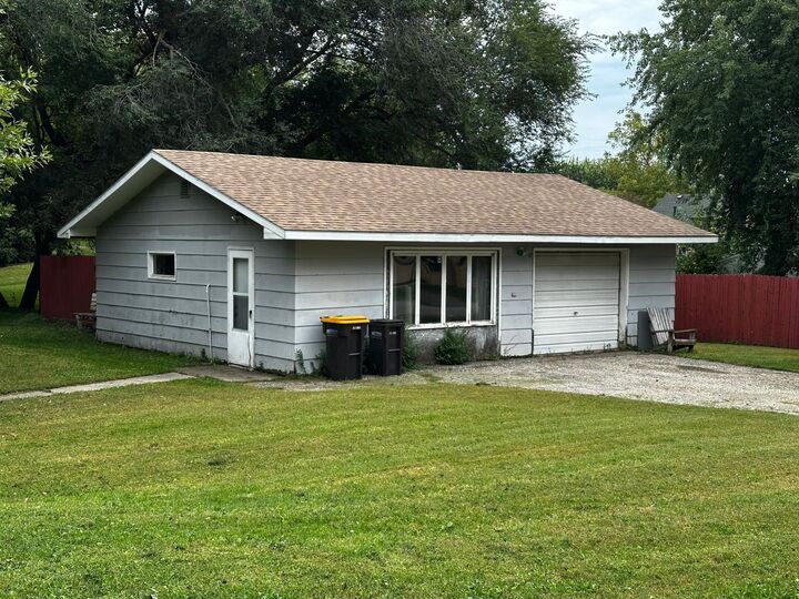 Property Photo:  401 E Broadway Street  MN 56381 