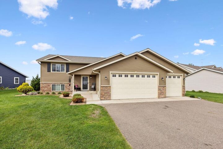 Property Photo: 1013 3rd Street SW MN 56367