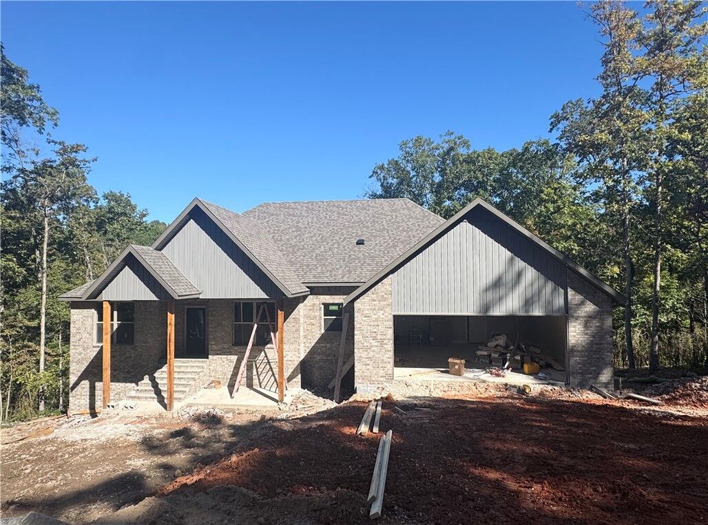 Property Photo: 18 Zennor Circle AR 72715