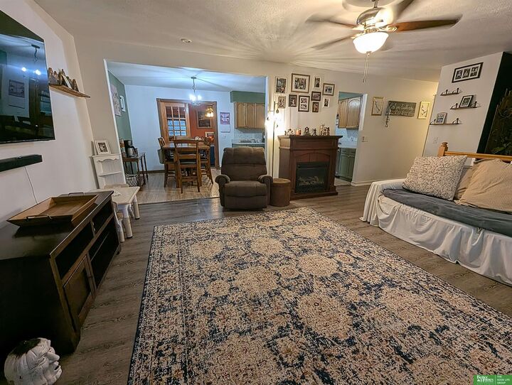 Property Photo:  345 Valley Drive  NE 68059 