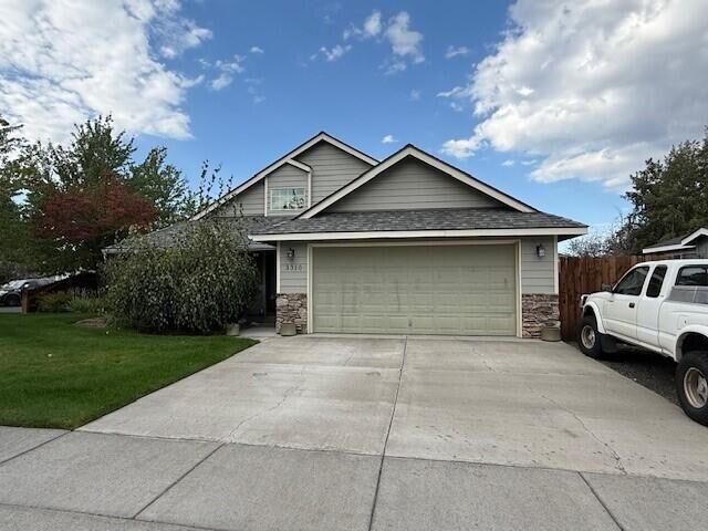Property Photo:  3310 NE Mendenhall Drive  OR 97701 