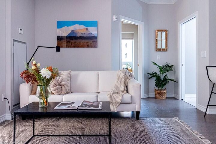 Photo de la propriété: 81 Robinson Street 203 ON L8P 0C2