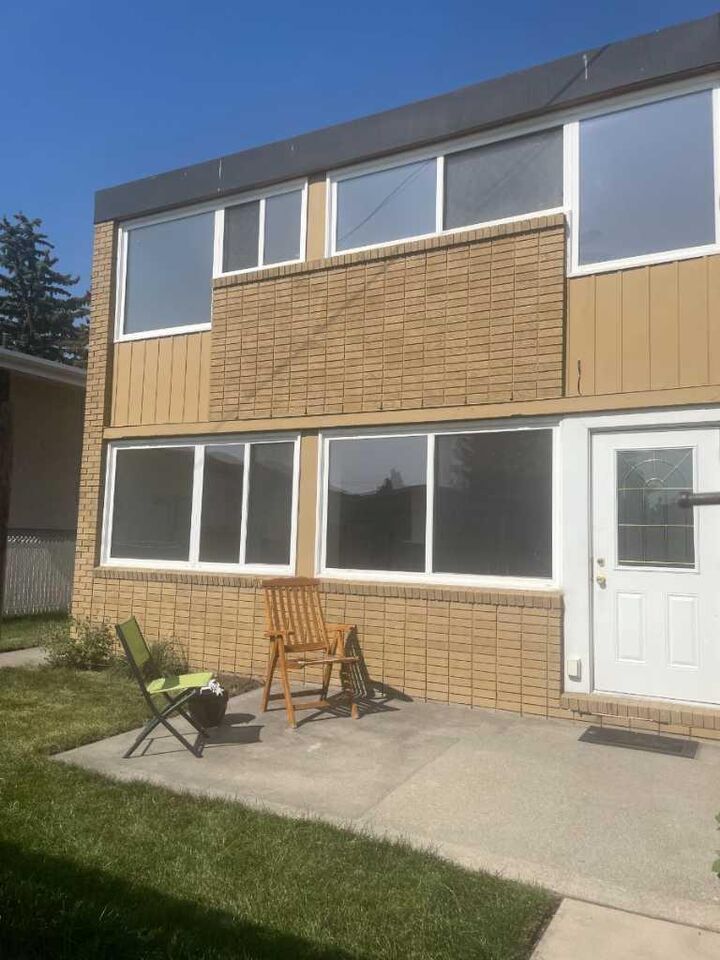 607 69 Avenue SW 101 — photo 1