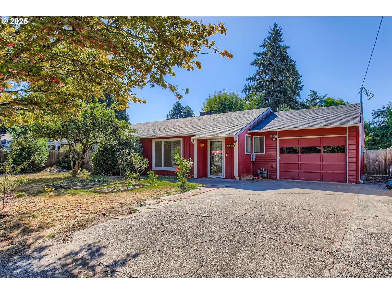 Property Photo: 4405 SW 160th Ave OR 97078
