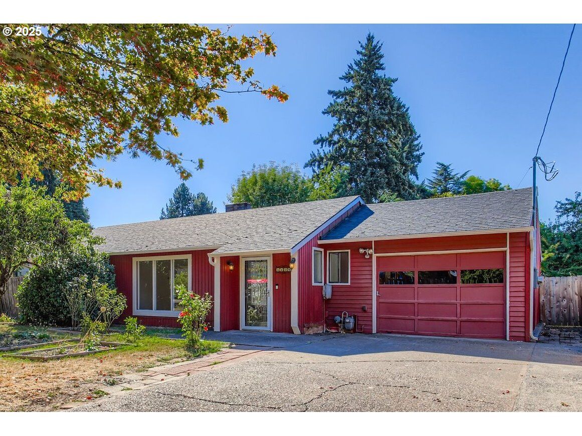 Property Photo: 4405 SW 160th Ave OR 97078