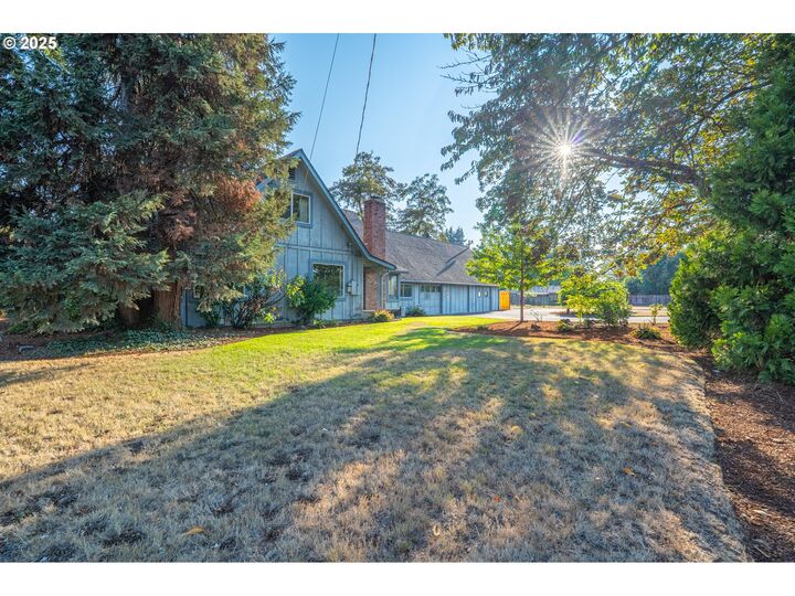 Property Photo:  1708 River Rd  OR 97404 