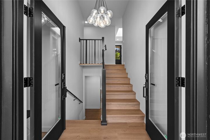 Property Photo: 3204 Park Avenue N WA 98056