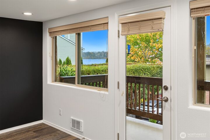 3834  175th Avenue NE 209  Redmond WA 98052 photo