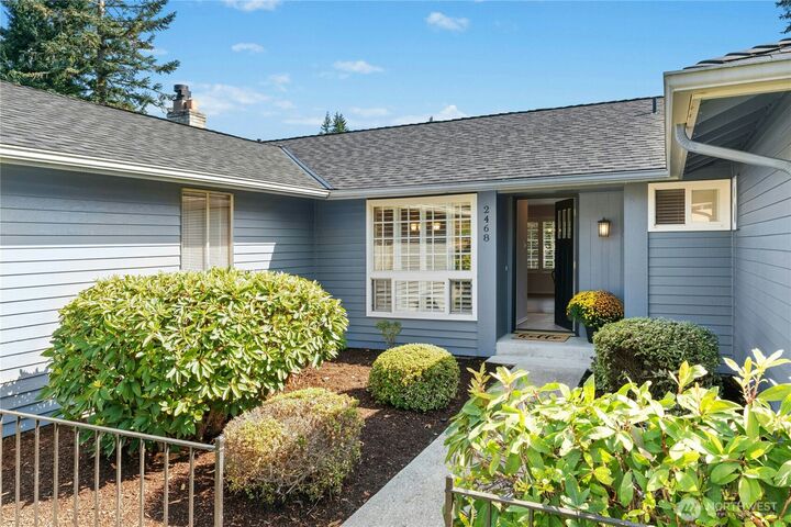Property Photo:  2468  168th Place NE  WA 98008 