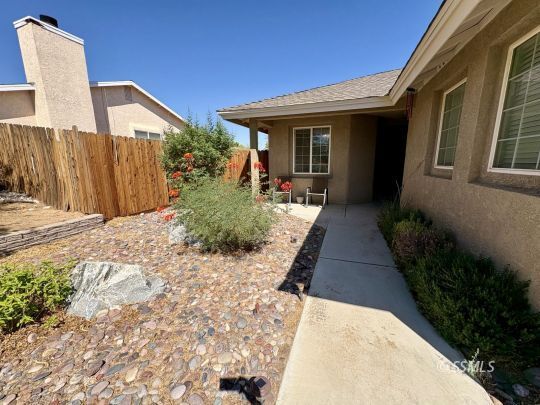 Property Photo: 416 Olive Ave CA 93555