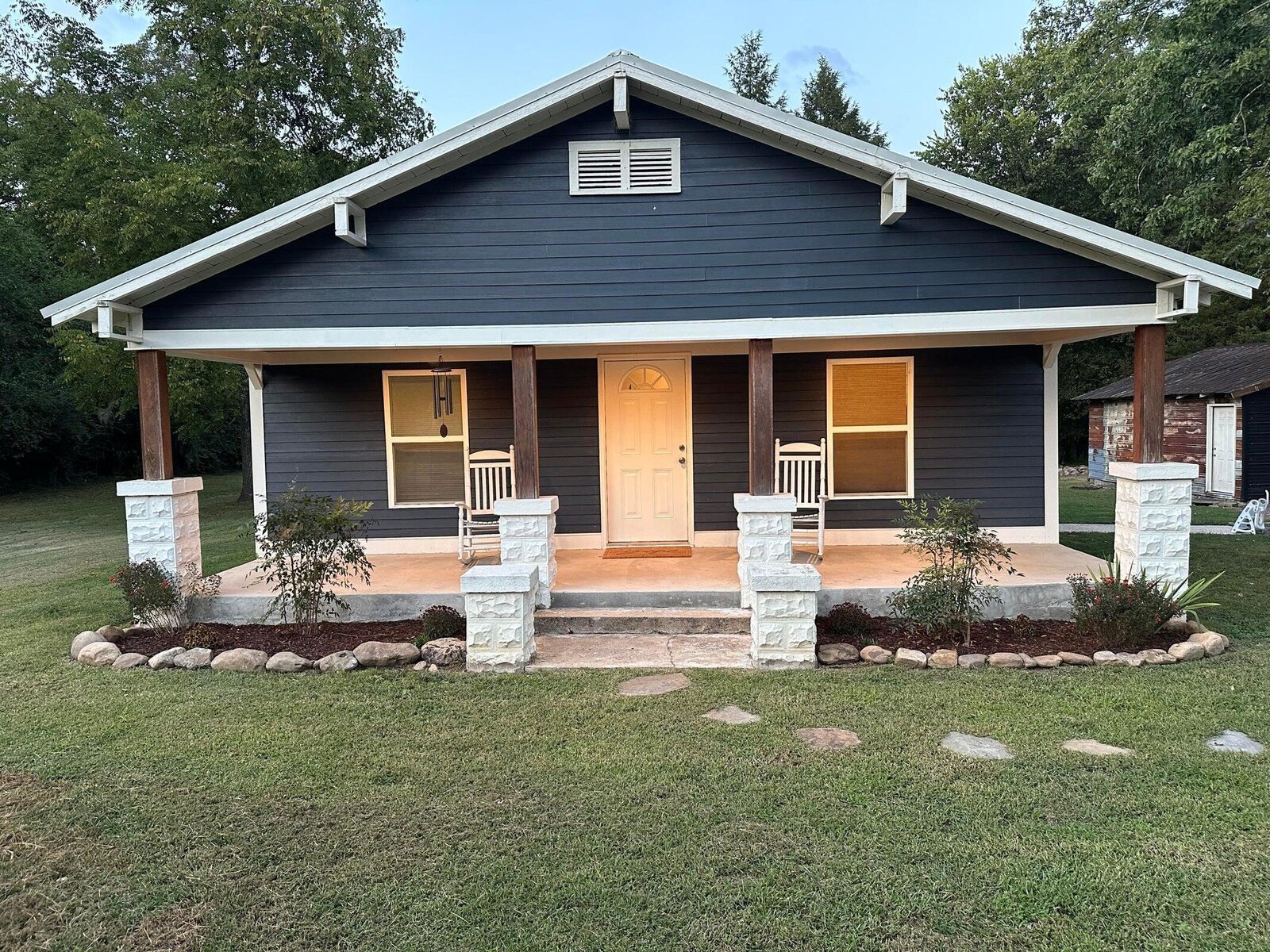 Property Photo:  915 Old State Highway 8  TN 37327 