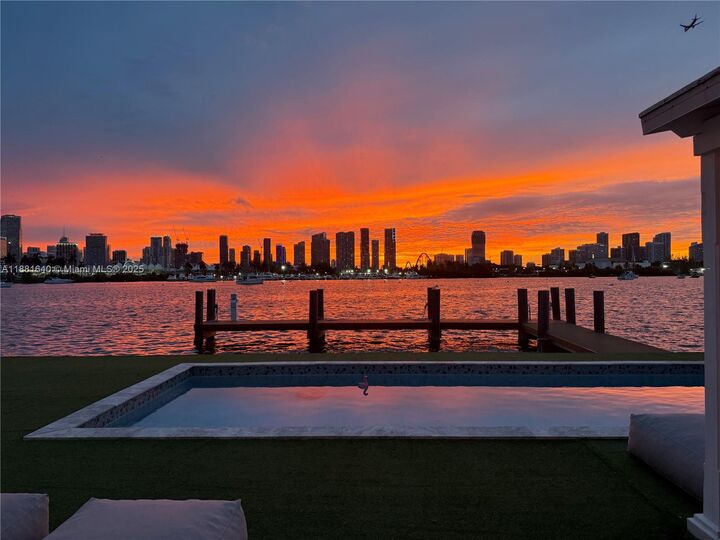 316 S Coconut Ln  Miami Beach FL 33139 photo