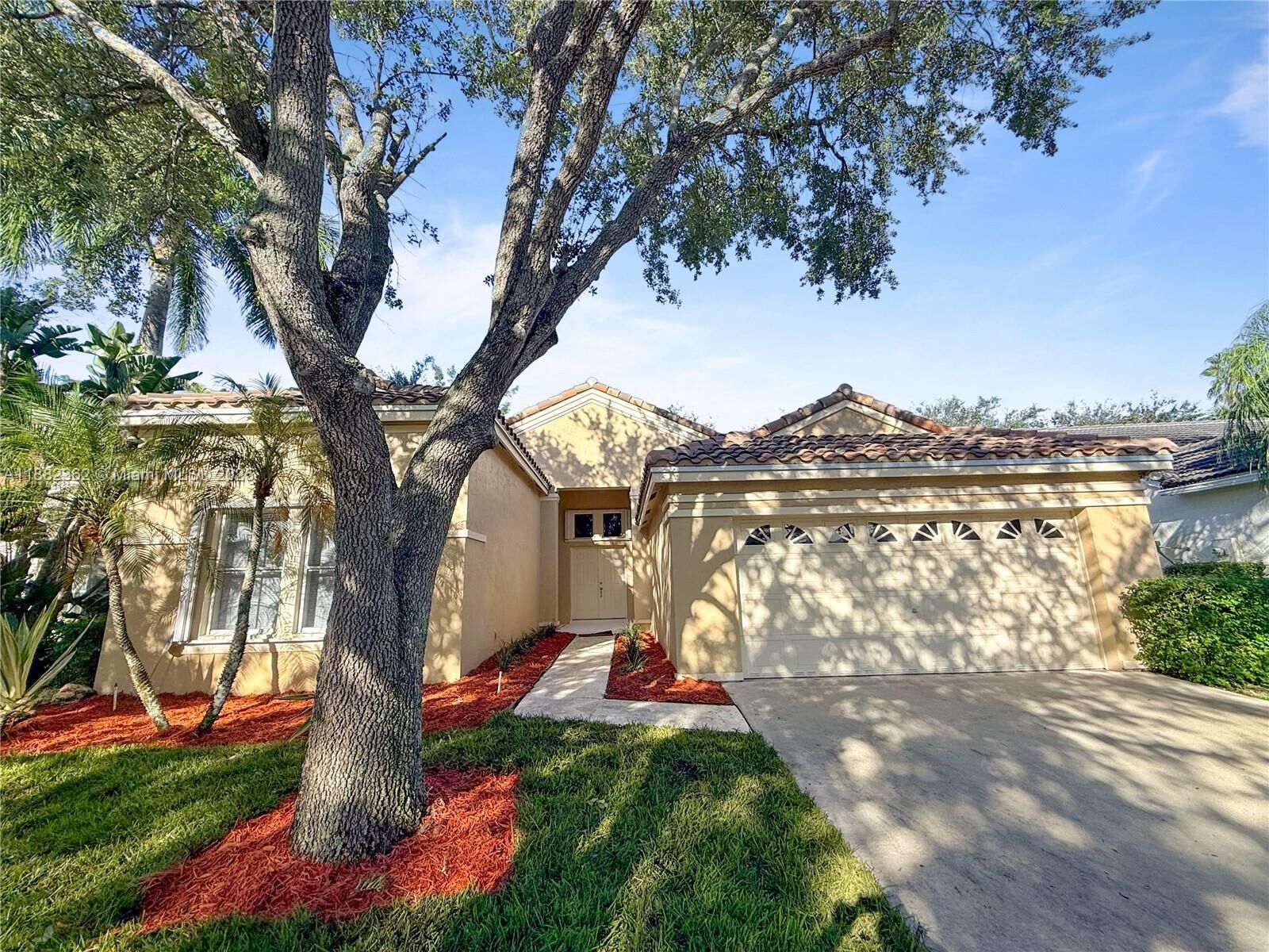 Property Photo:  611 Carrington Ln  FL 33326 