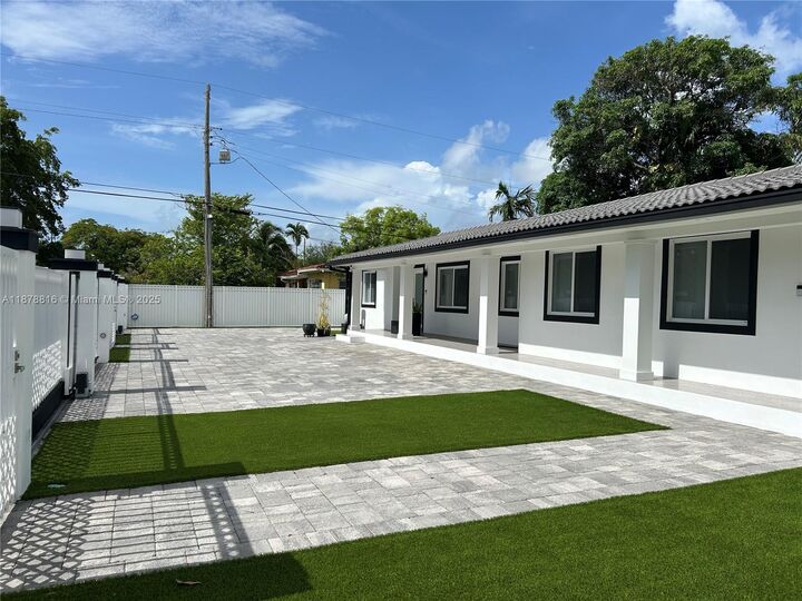 Property Photo: 400 SW 47th Ave FL 33134