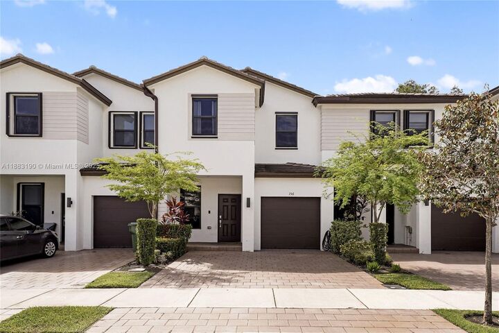 Property Photo: 156 SW 185th Way FL 33029