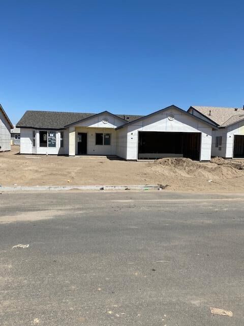 Property Photo:  1166 S Royal Oak Court W  CA 93257 