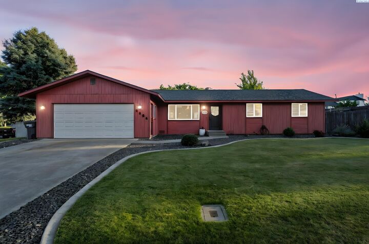 Property Photo: 5464 Fern Loop WA 99353