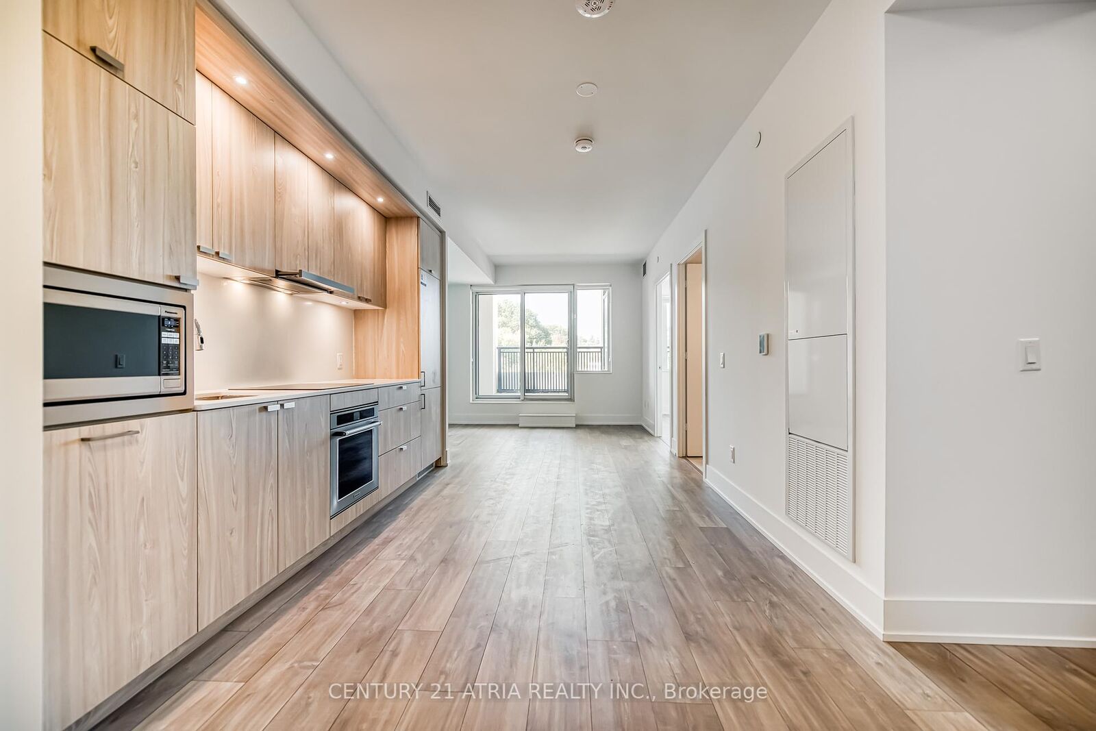 Property Photo:  259 The Kingsway N/A 211  ON M9A 0G2