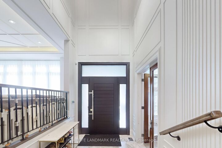 Photo de la propriété: 120 Byng Avenue ON M2N 4K4
