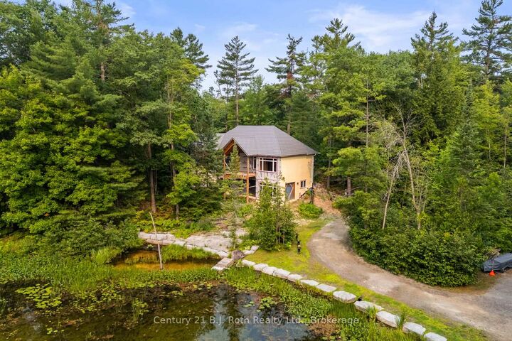 Property Photo:  8126 Oakridge Drive  ON L0K 2B0 