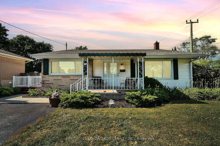 Photo de la propriété:  472 Victoria Avenue  ON K8N 2G3 
