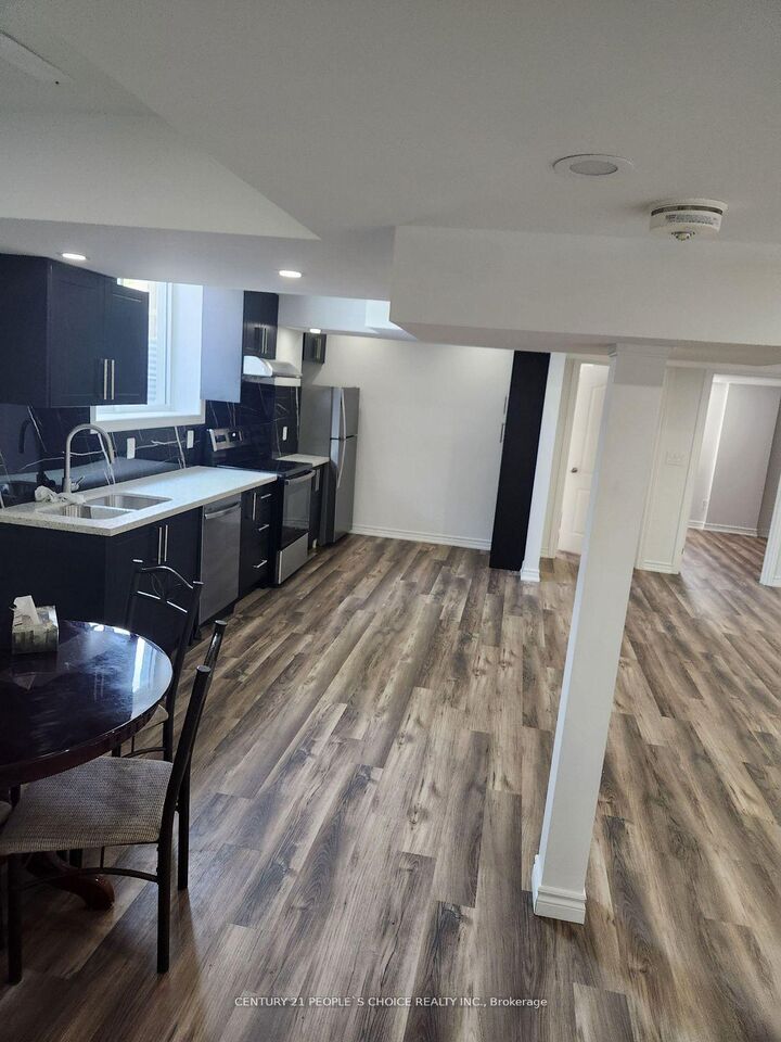 Property Photo:  4 Goodsway Trail  ON L7A 4A3 