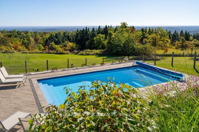 Property Photo:  798377 Third Line  ON L9V 0H8 