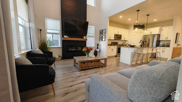 Property Photo: 13917 S Wide Ridge Way W UT 84096