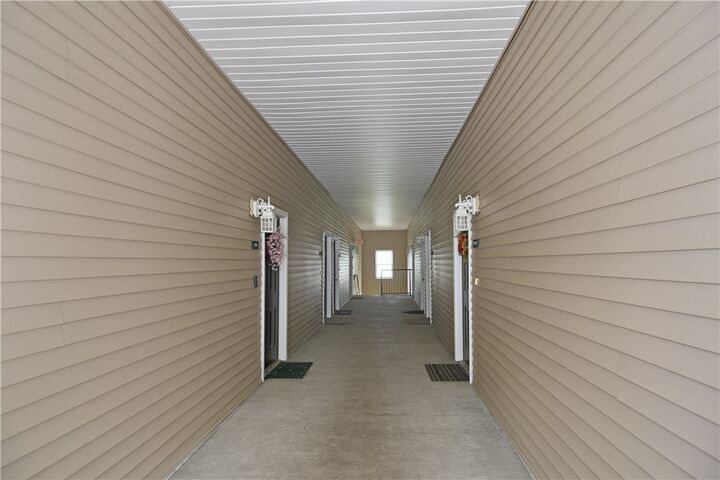 Property Photo:  1201 Lenox Oval  PA 15237 