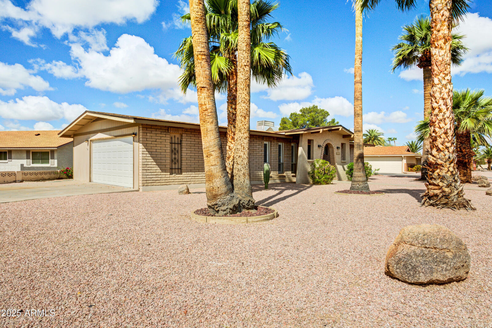 Property Photo: 7009 E Exmoor Drive AZ 85208