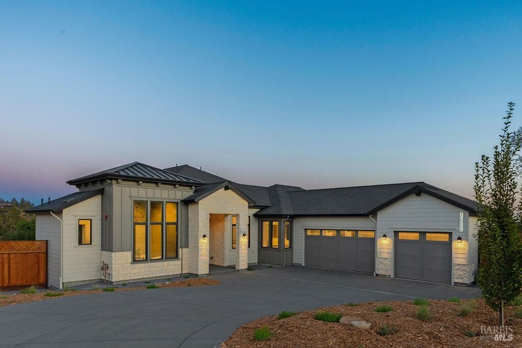 Property Photo:  3720 Lakebriar Place  CA 95403 