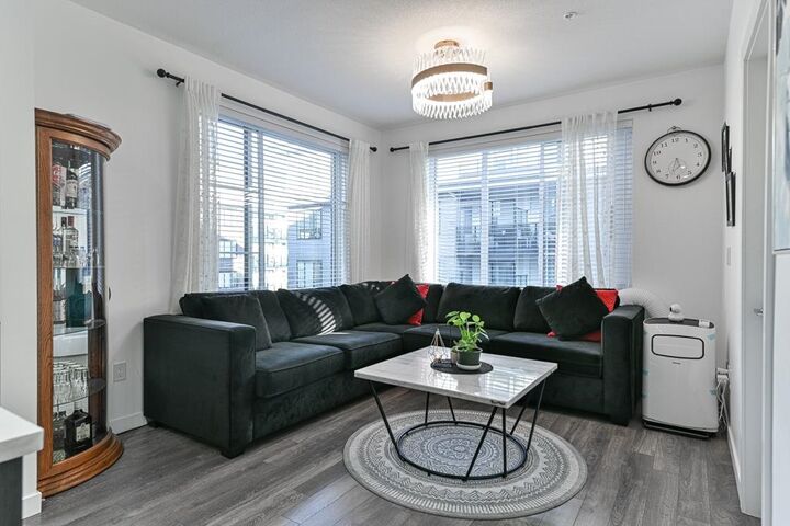 Property Photo:  15815 85 Avenue 406  BC V4N 6X5 