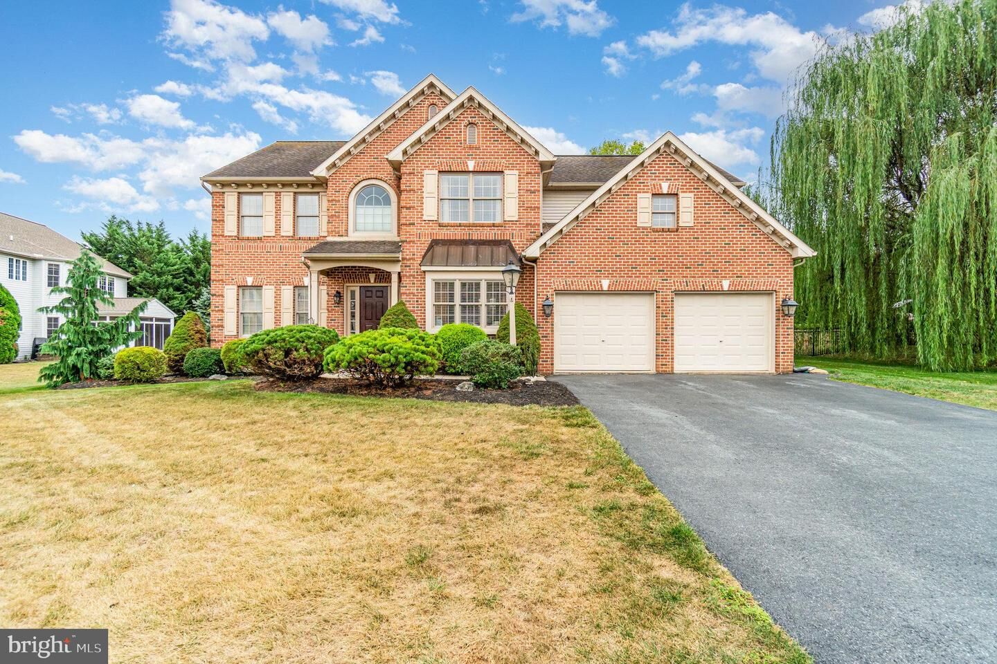 Property Photo:  18 Hartford Drive  PA 17003 
