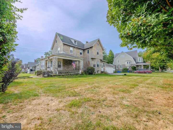 Property Photo:  240 Garfield Avenue  PA 19074 
