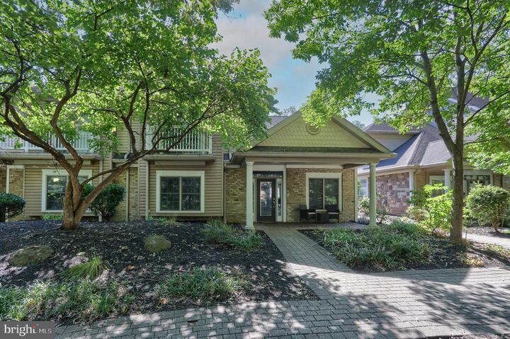 101 High Pointe Drive  Hummelstown PA 17036 photo