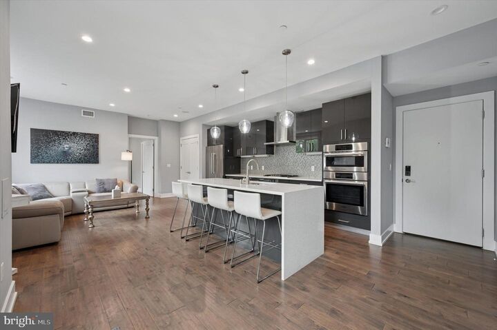 Property Photo:  1240 South Street 7  PA 19147 